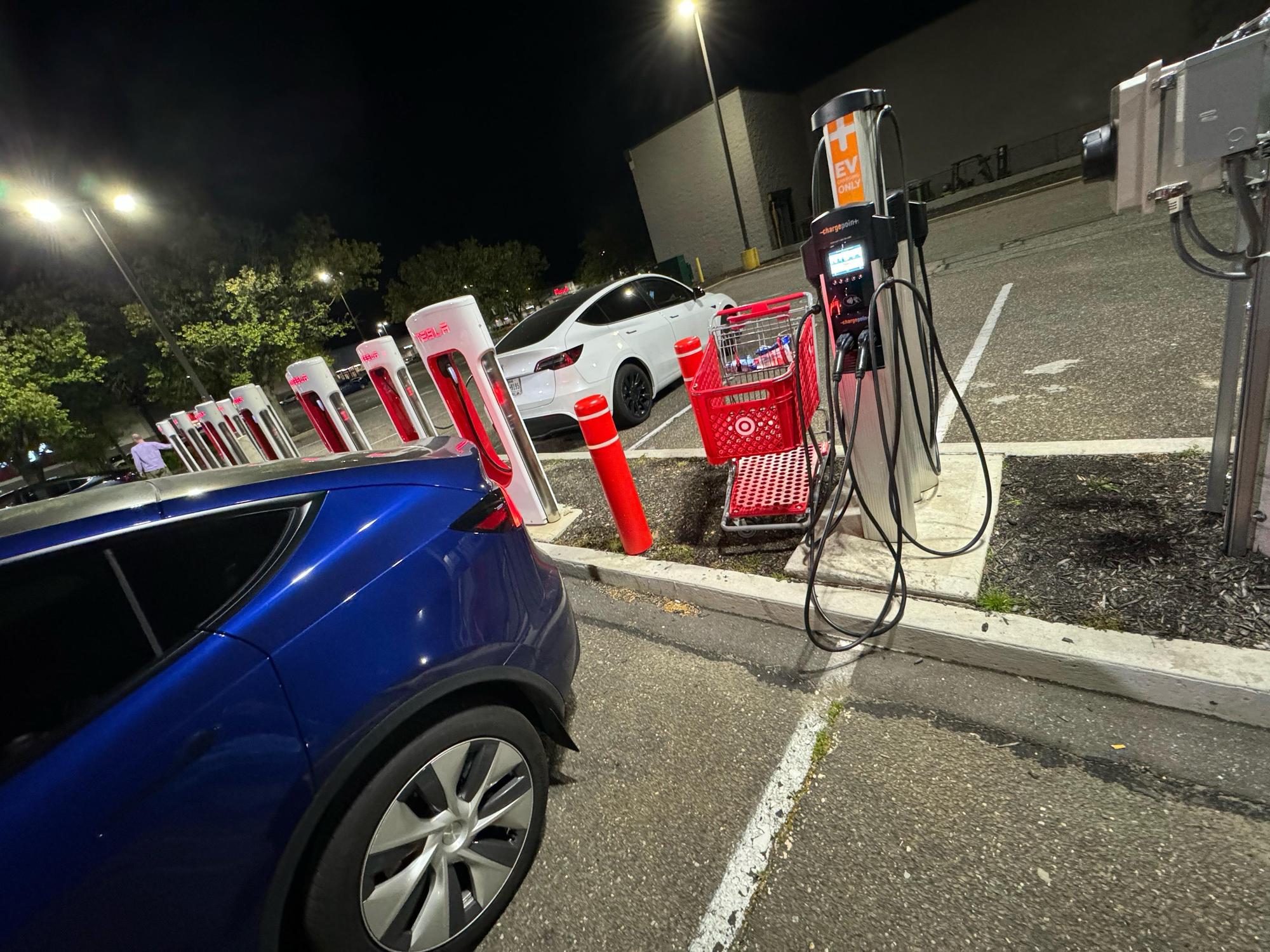 Gardiner Manor Mall Target (2) Bay Shore, NY EV Station