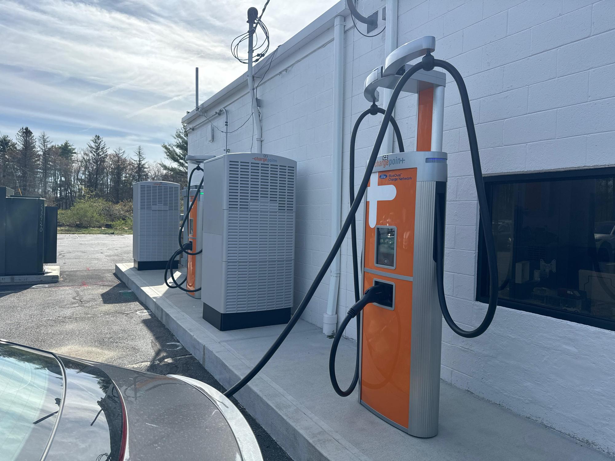 Litchfield Ford Litchfield, CT EV Station