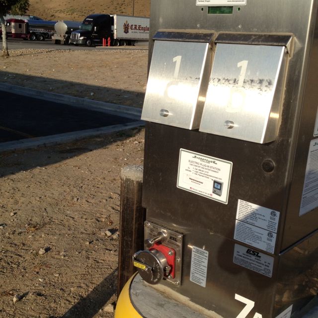 Flying J Travel Plaza Lebec, CA EV Station