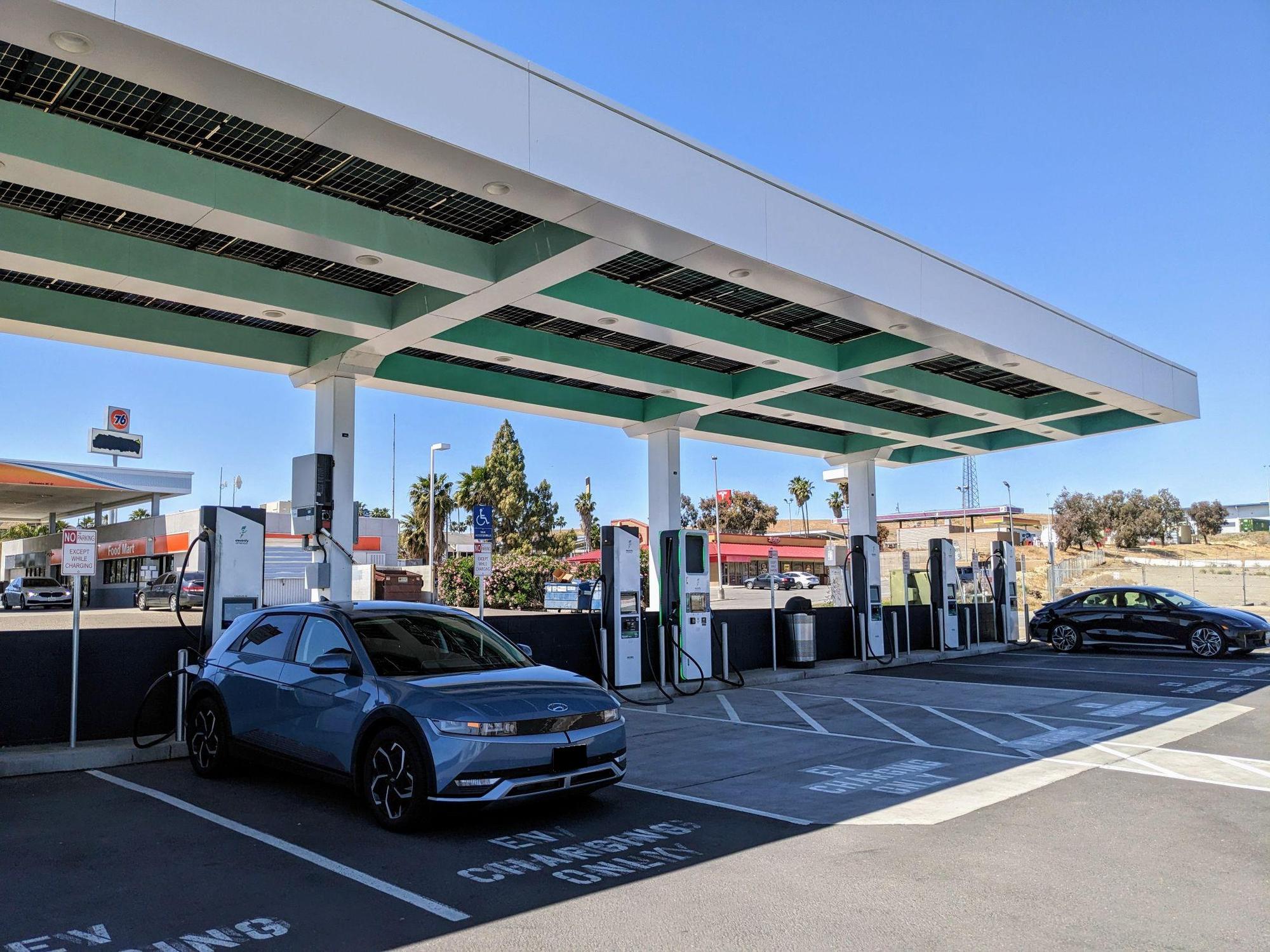 Chalios Mexican Restaurant Kettleman City, CA EV Station