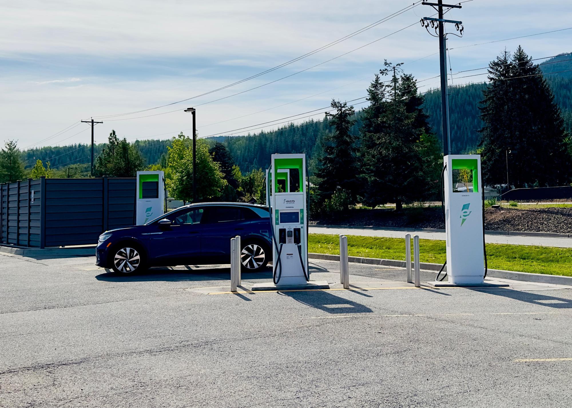 Walmart Supercenter Smelterville, ID EV Station