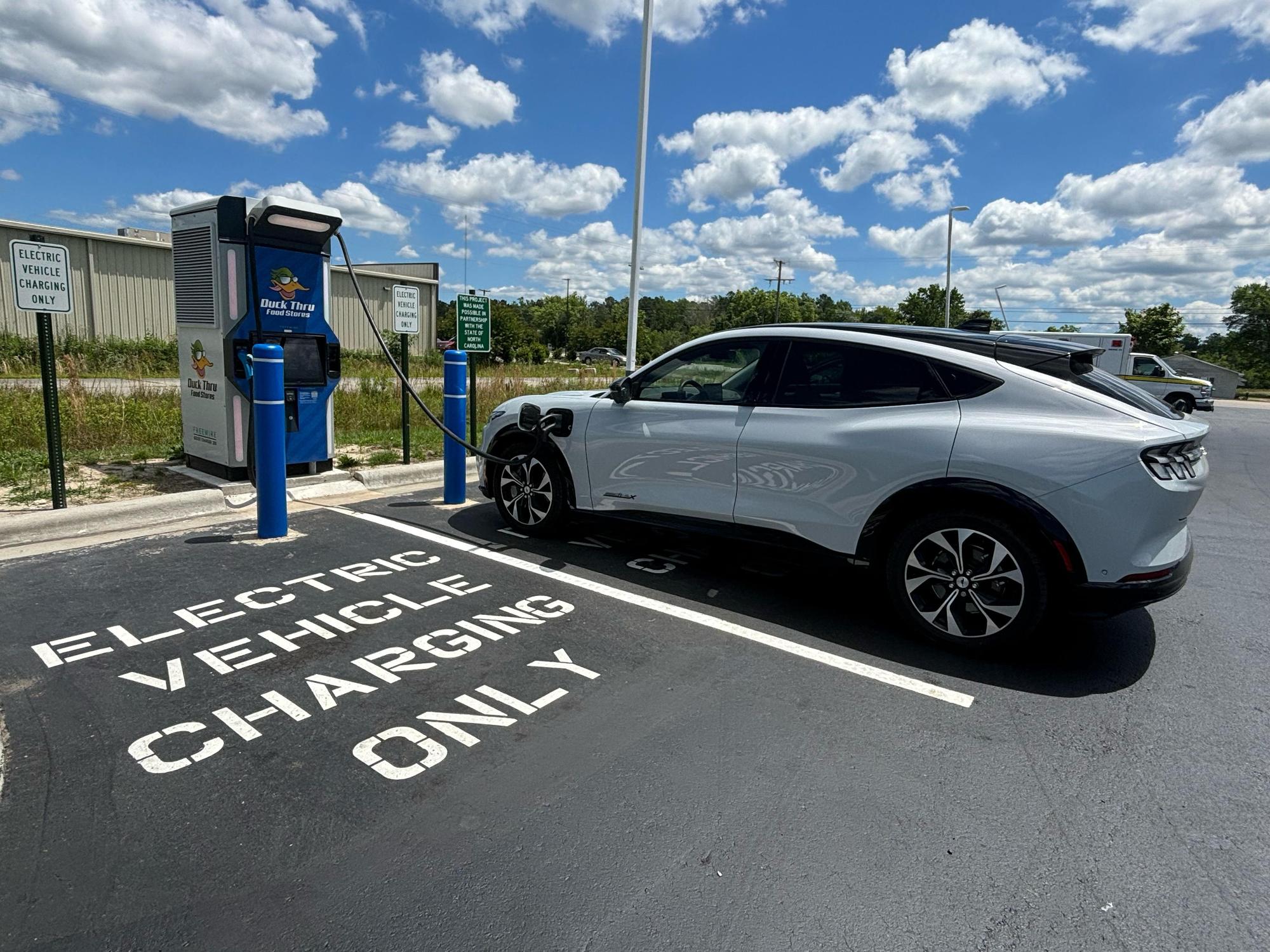 Duck Thru Columbia, NC EV Station