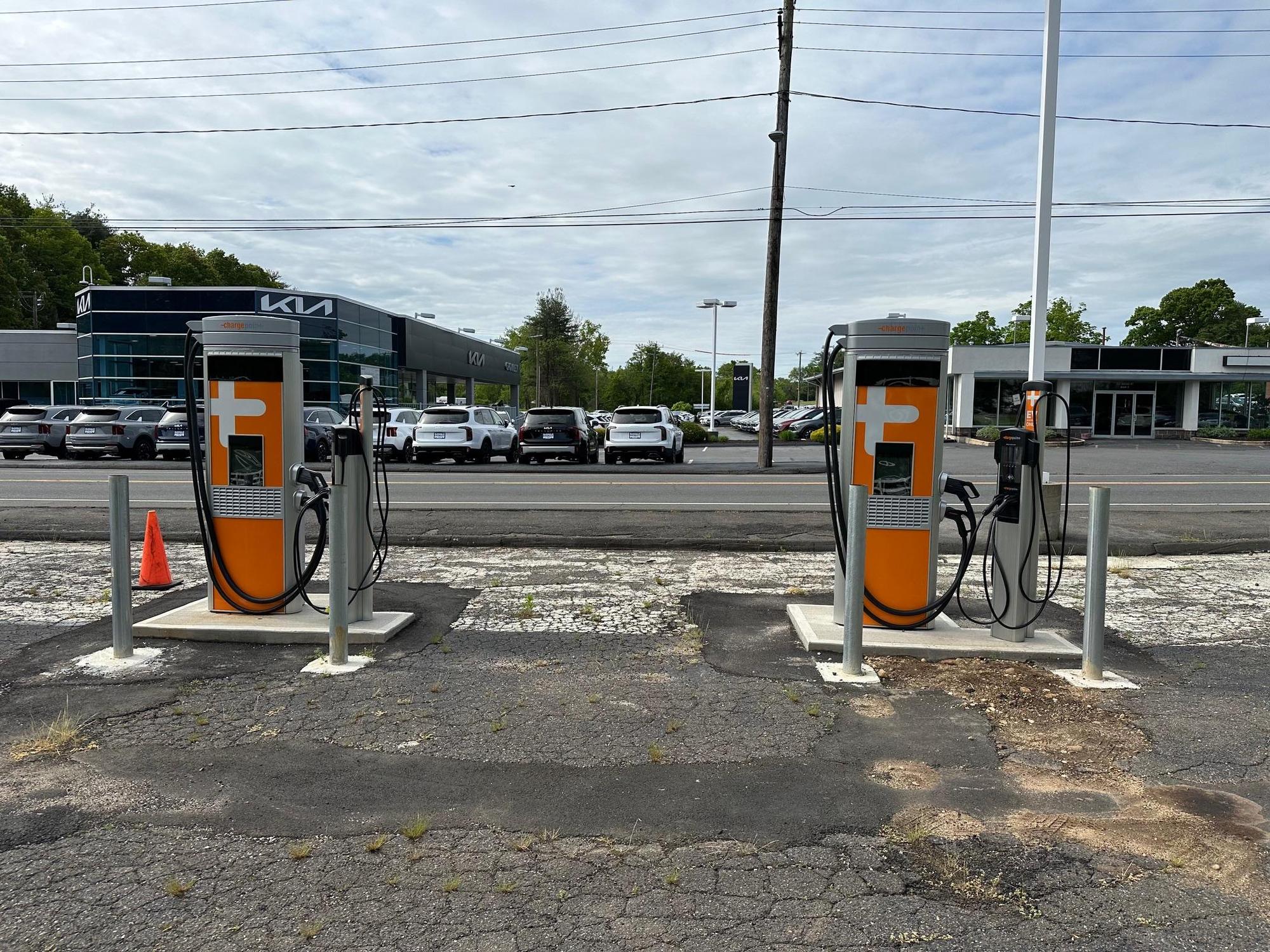 Crowley Kia/Chrysler Bristol, CT EV Station