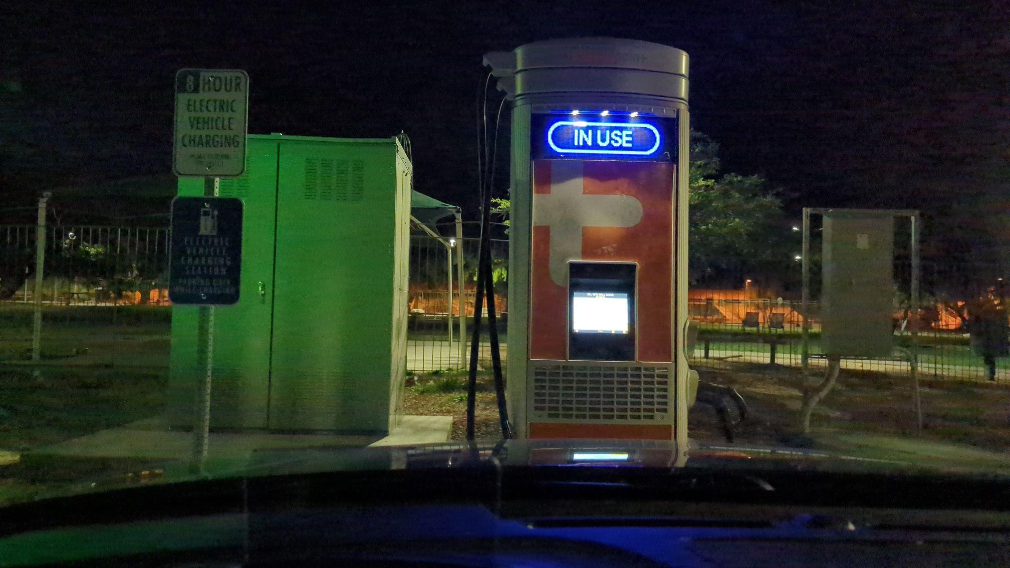 Palm Springs City Hall / Dog Park Palm Springs, CA EV Station