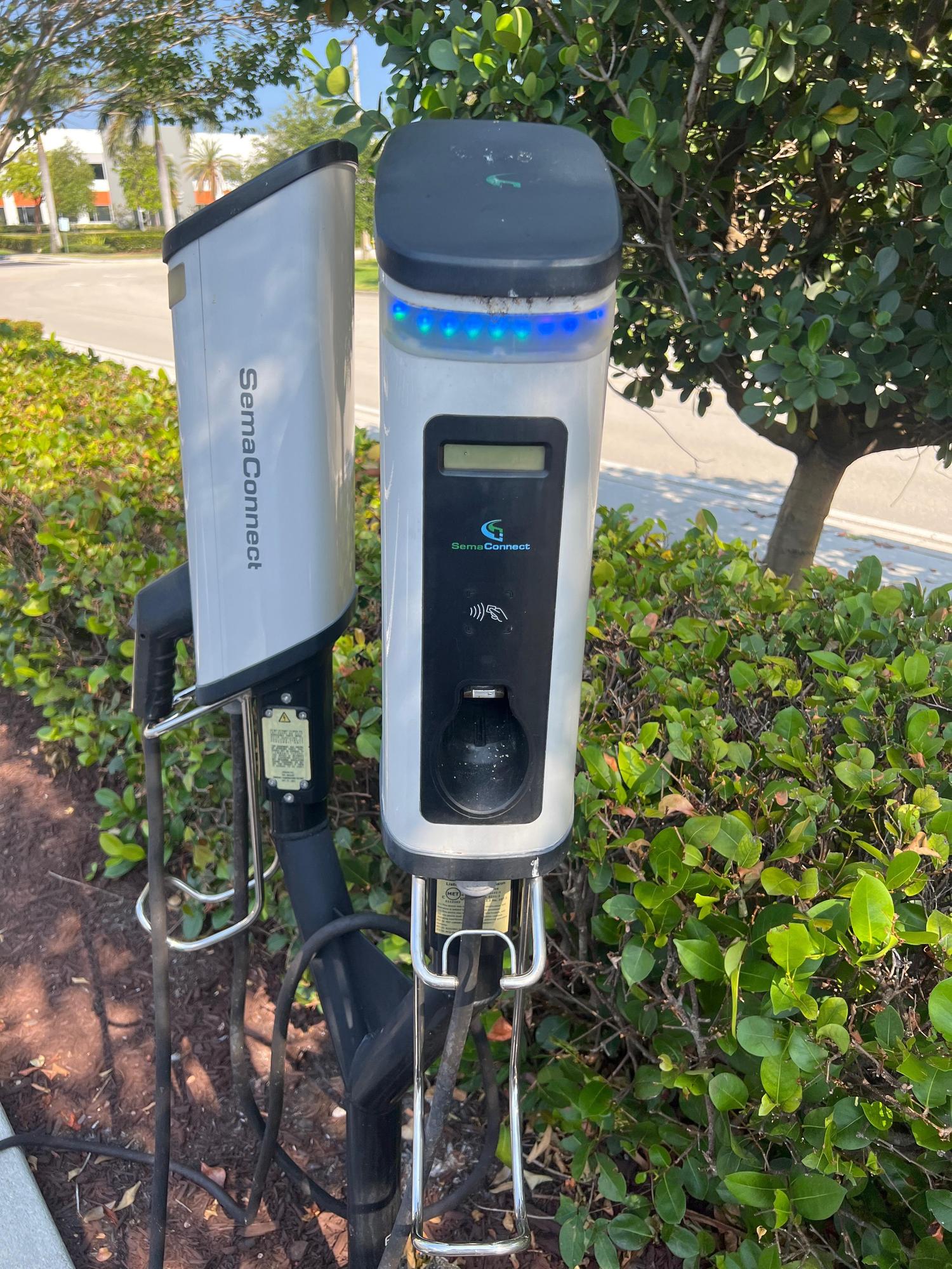 SemaConnect | Deerfield Beach, FL | EV Station