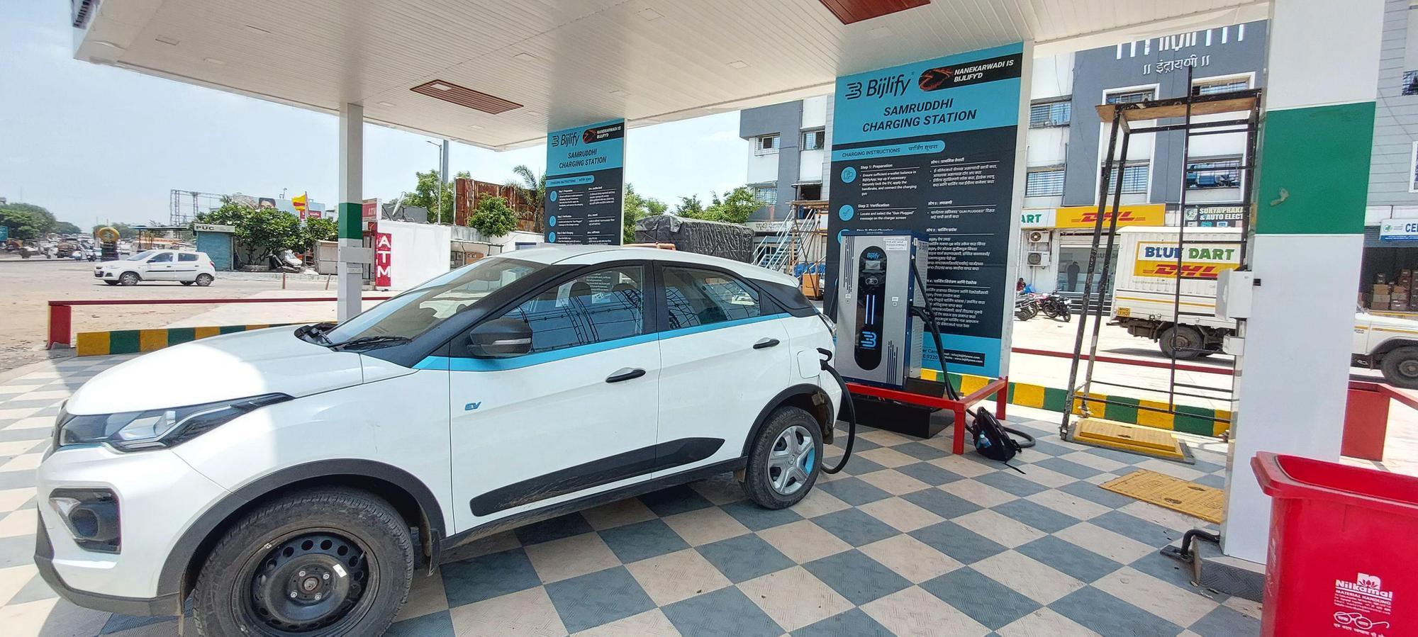 Bijlify 60KW Dual Gun CCS2 Charger_Samruddhi Charging Sation Chakan