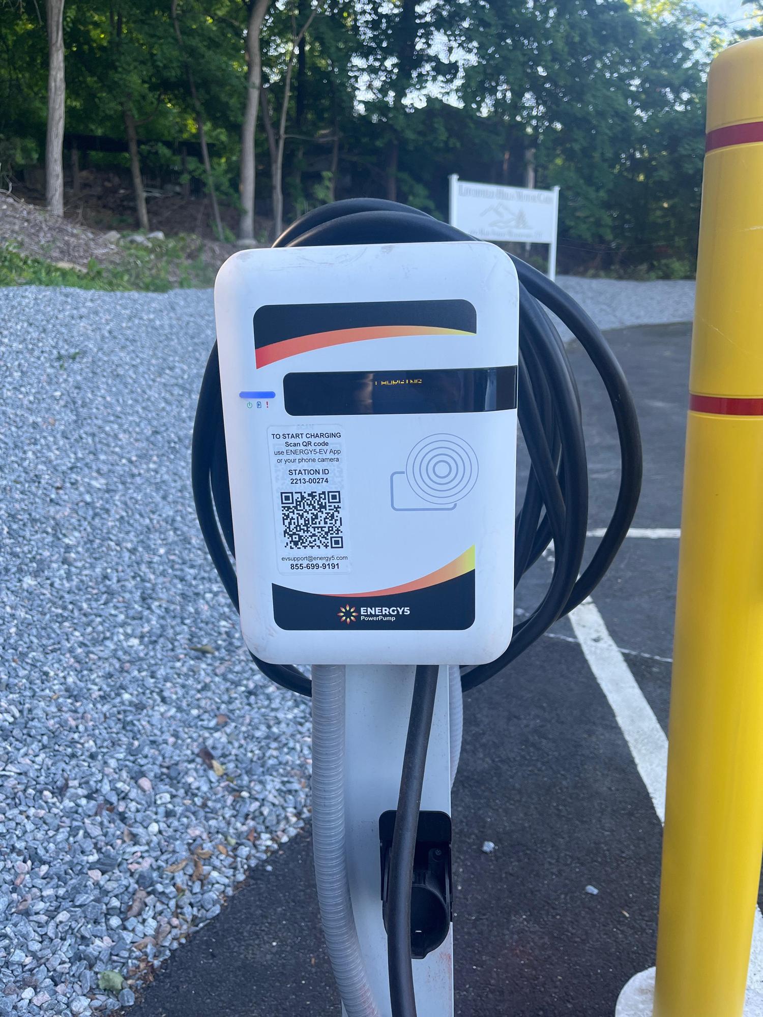 Litchfield Hills Motor Cars Watertown, CT EV Station