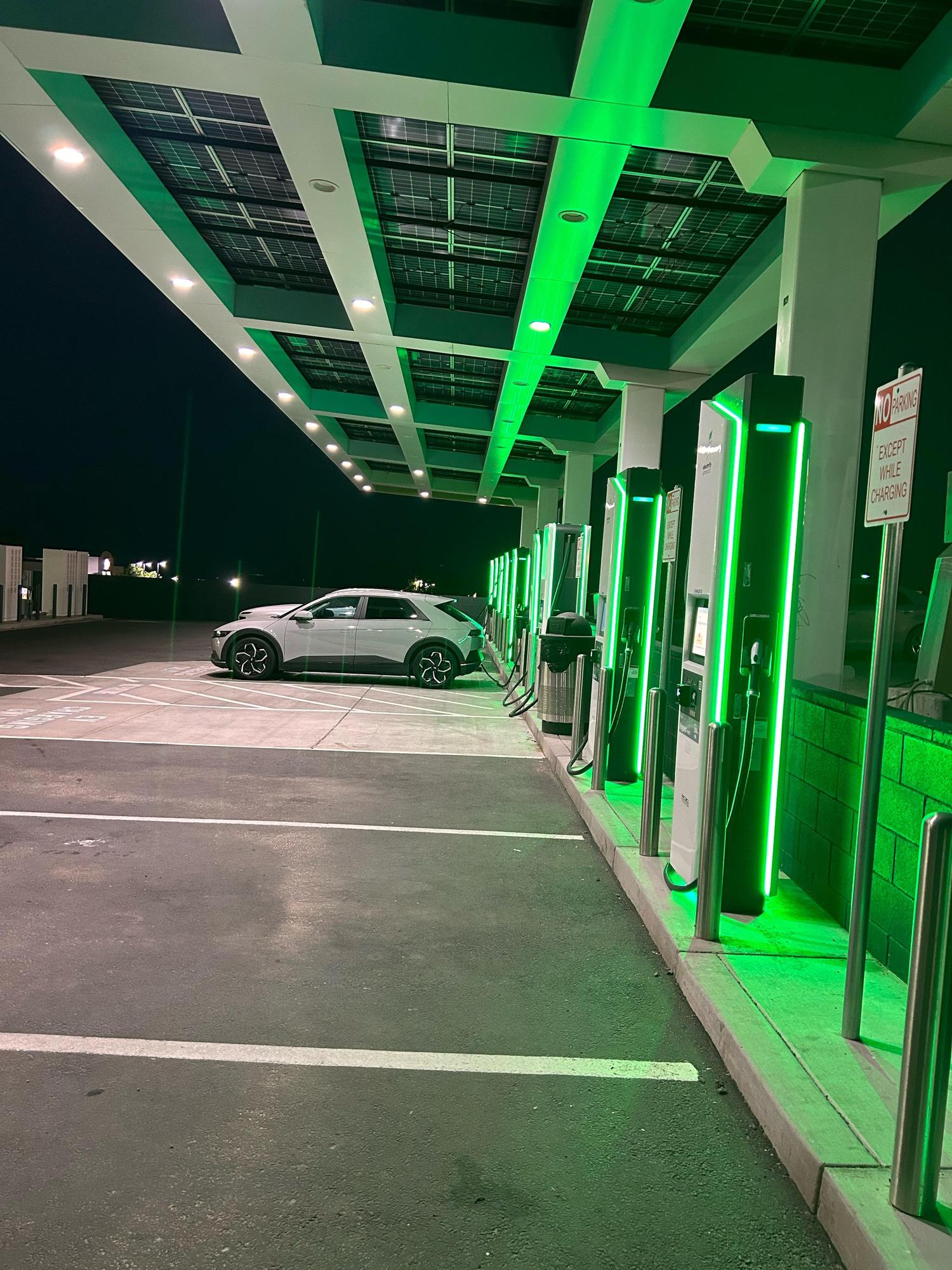 Chalios Mexican Restaurant Kettleman City, CA EV Station