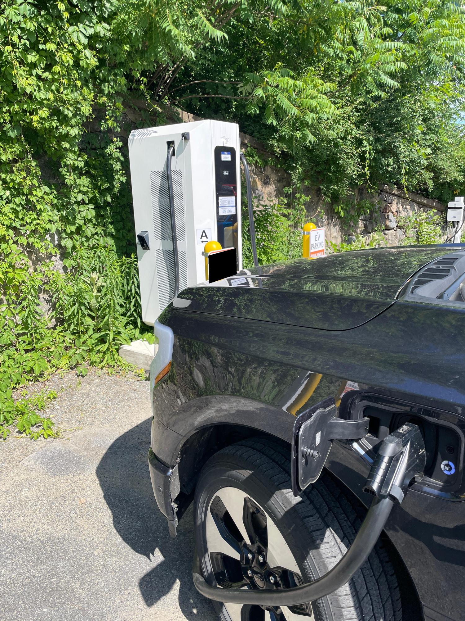 Warren Ford Warrensburg, NY EV Station