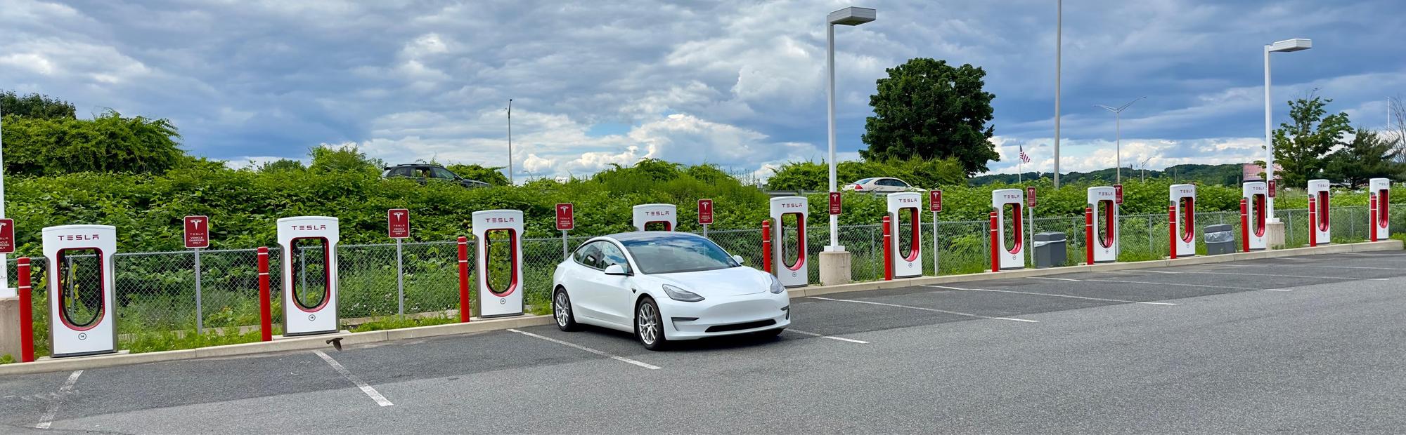 Leibert Road Supercharger Hartford, CT EV Station