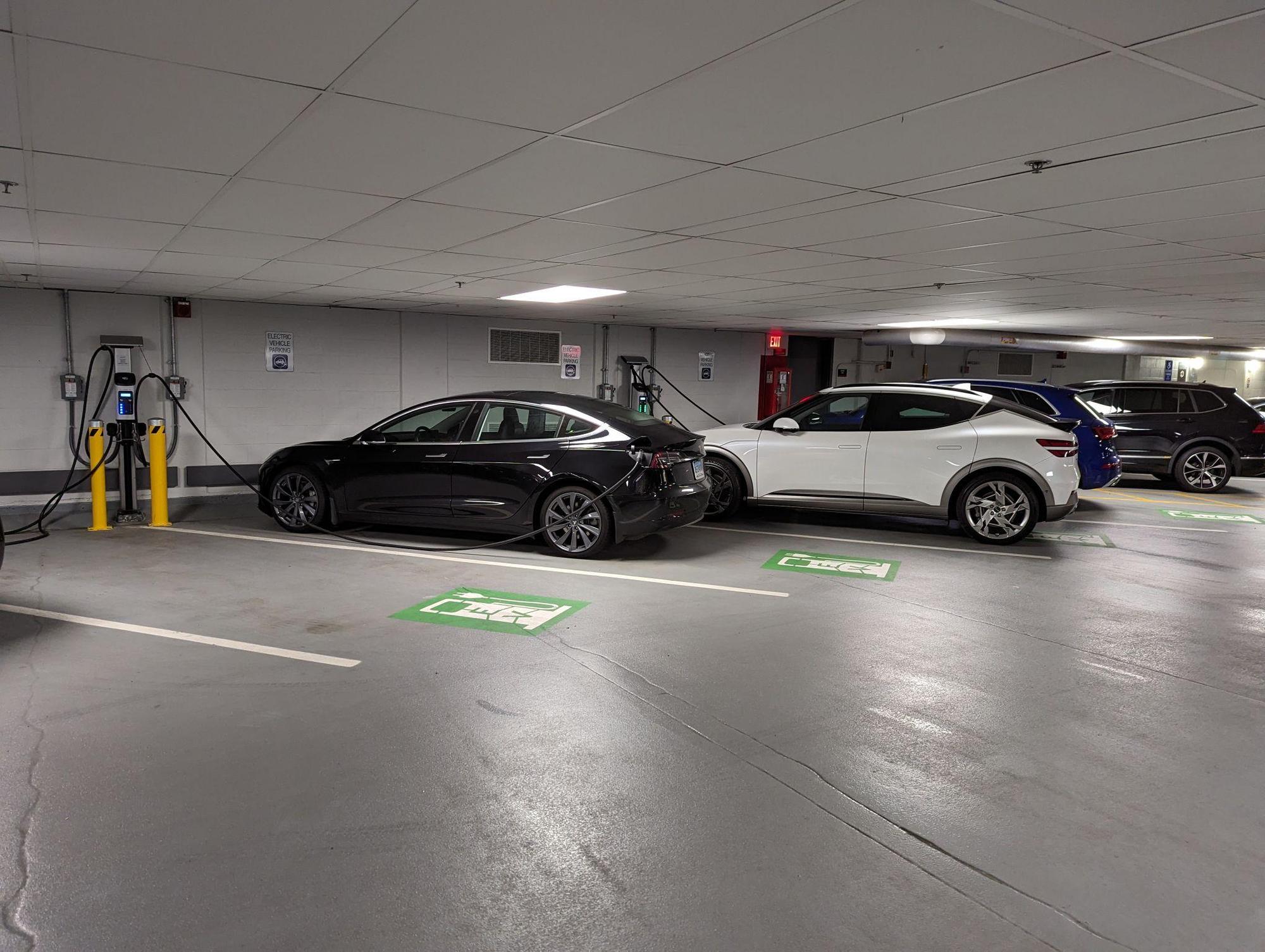 Travelers Plaza Garage | Hartford, CT | EV Station