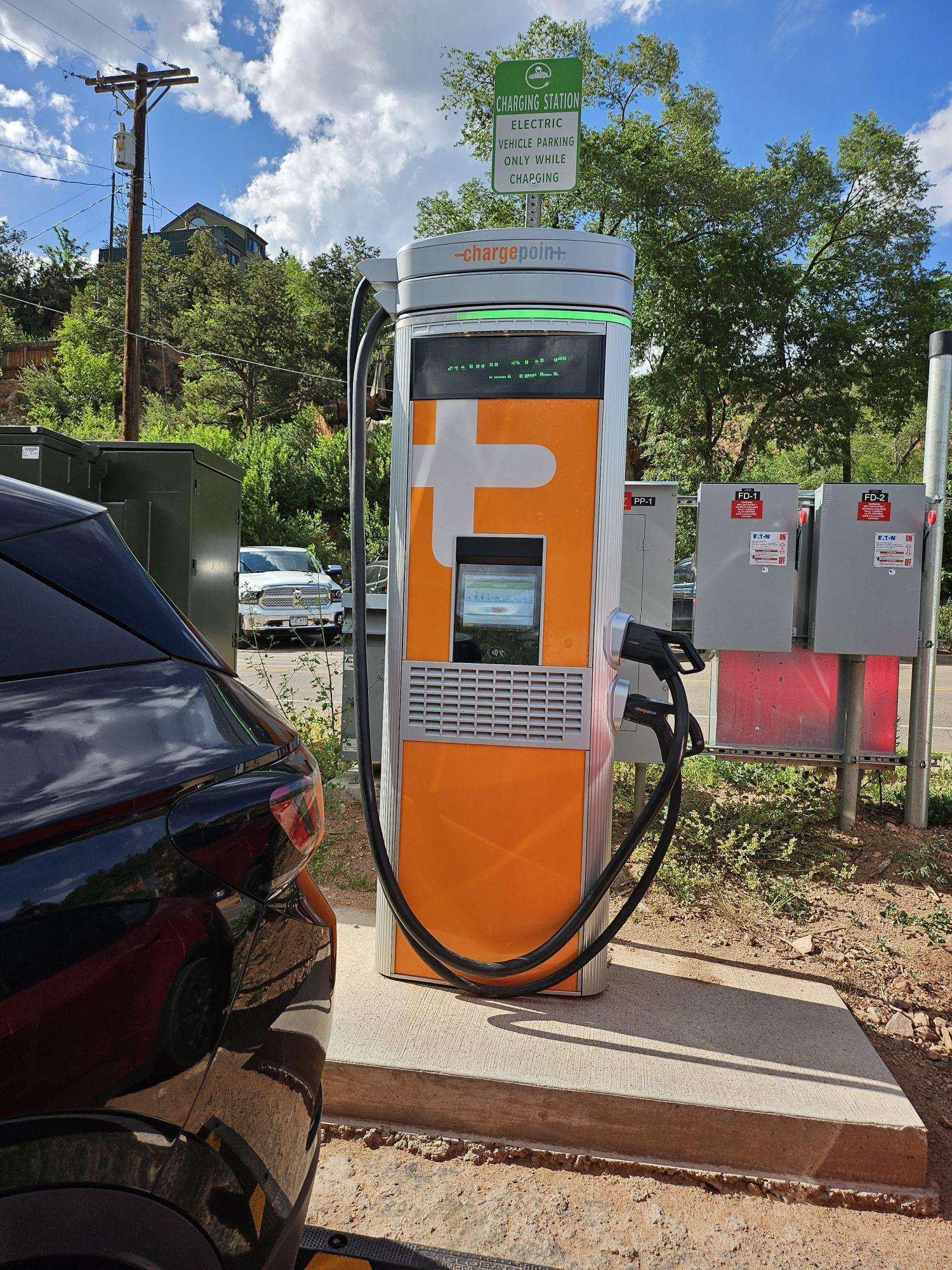 manitou-hiawatha-gardens-parking-shuttle-manitou-springs-co-ev