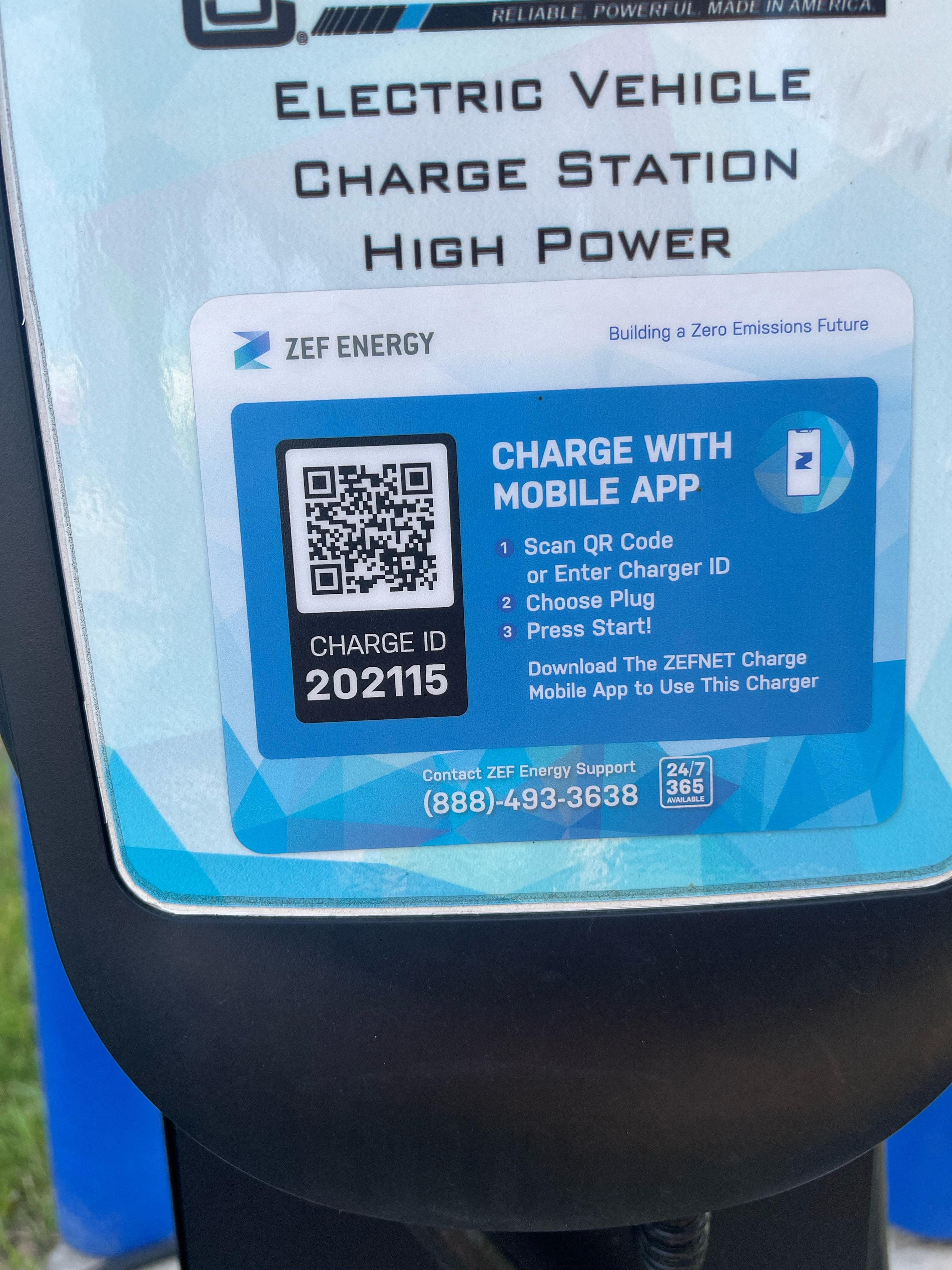 Noodles and Company Moorhead, MN EV Station