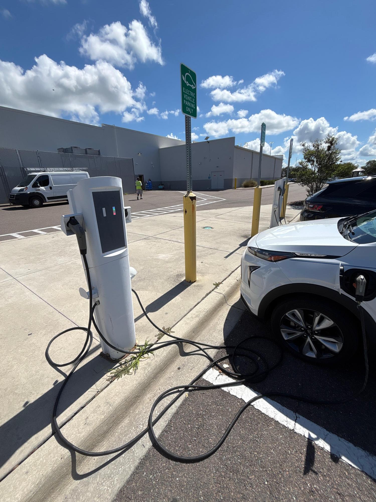 Walmart Zephyrhills Zephyrhills, FL EV Station