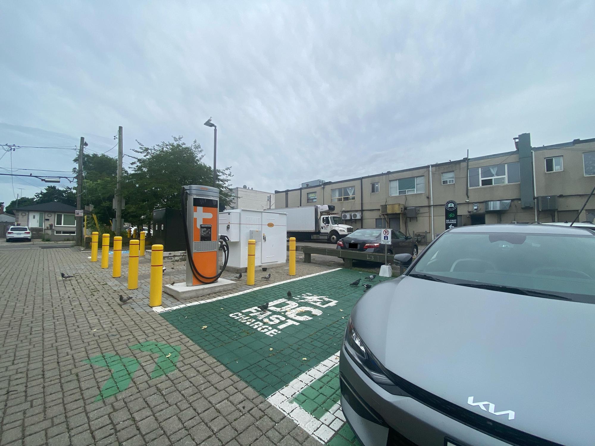 TPA Green P EV charging station Toronto, ON EV Station