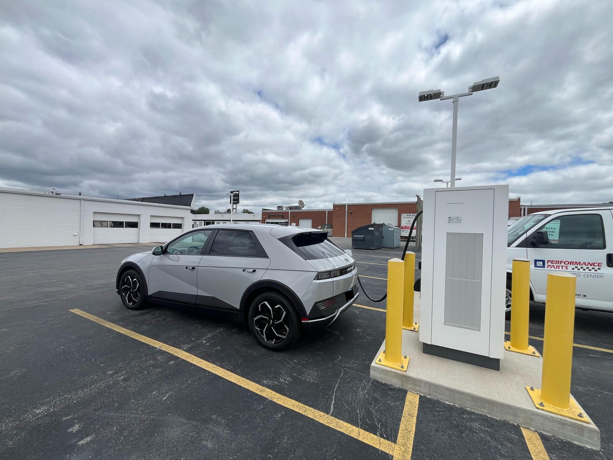 Schepel Buick GMC Merrillville, IN EV Station
