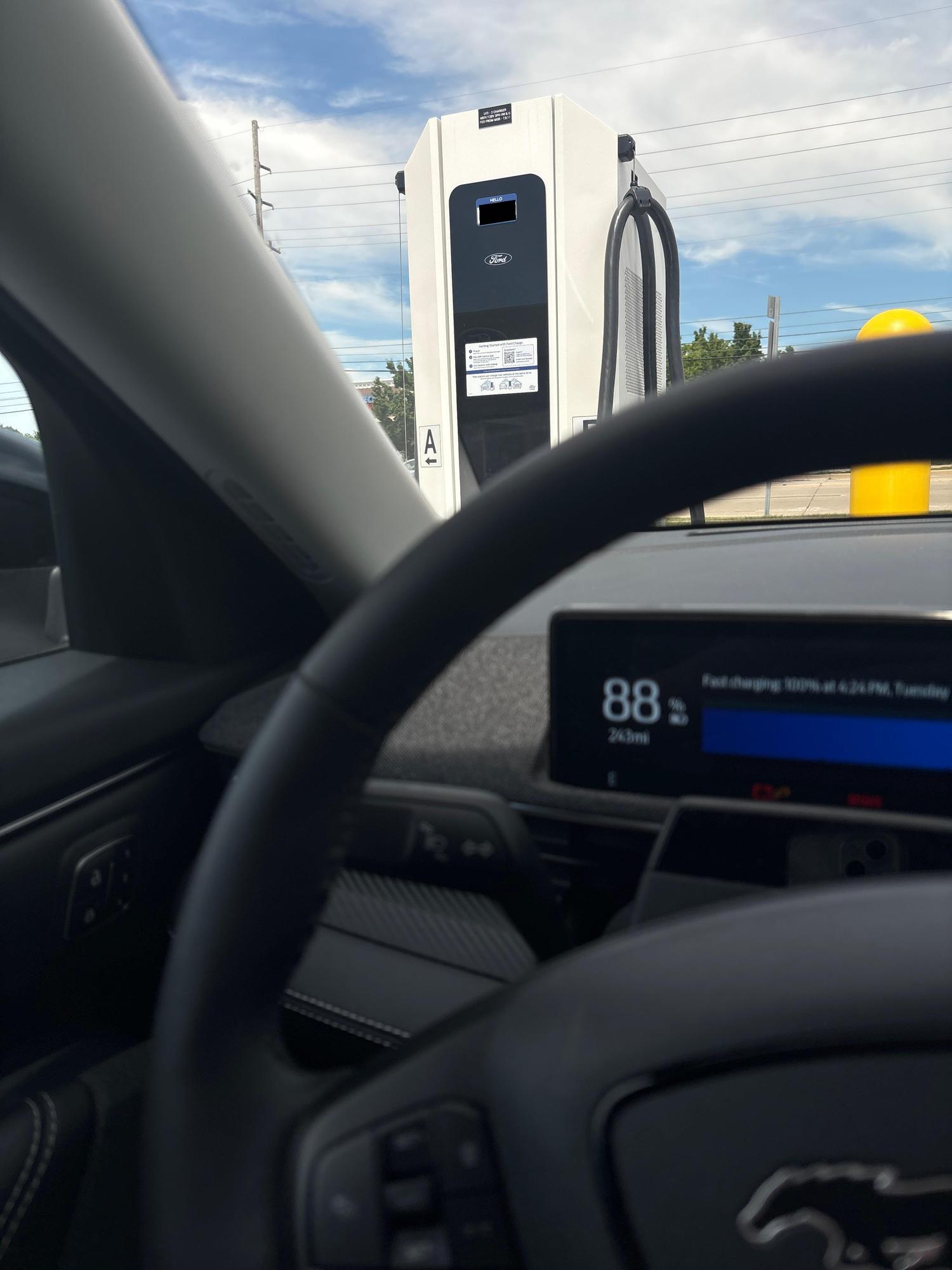 Pearson Ford Zionsville, IN EV Station