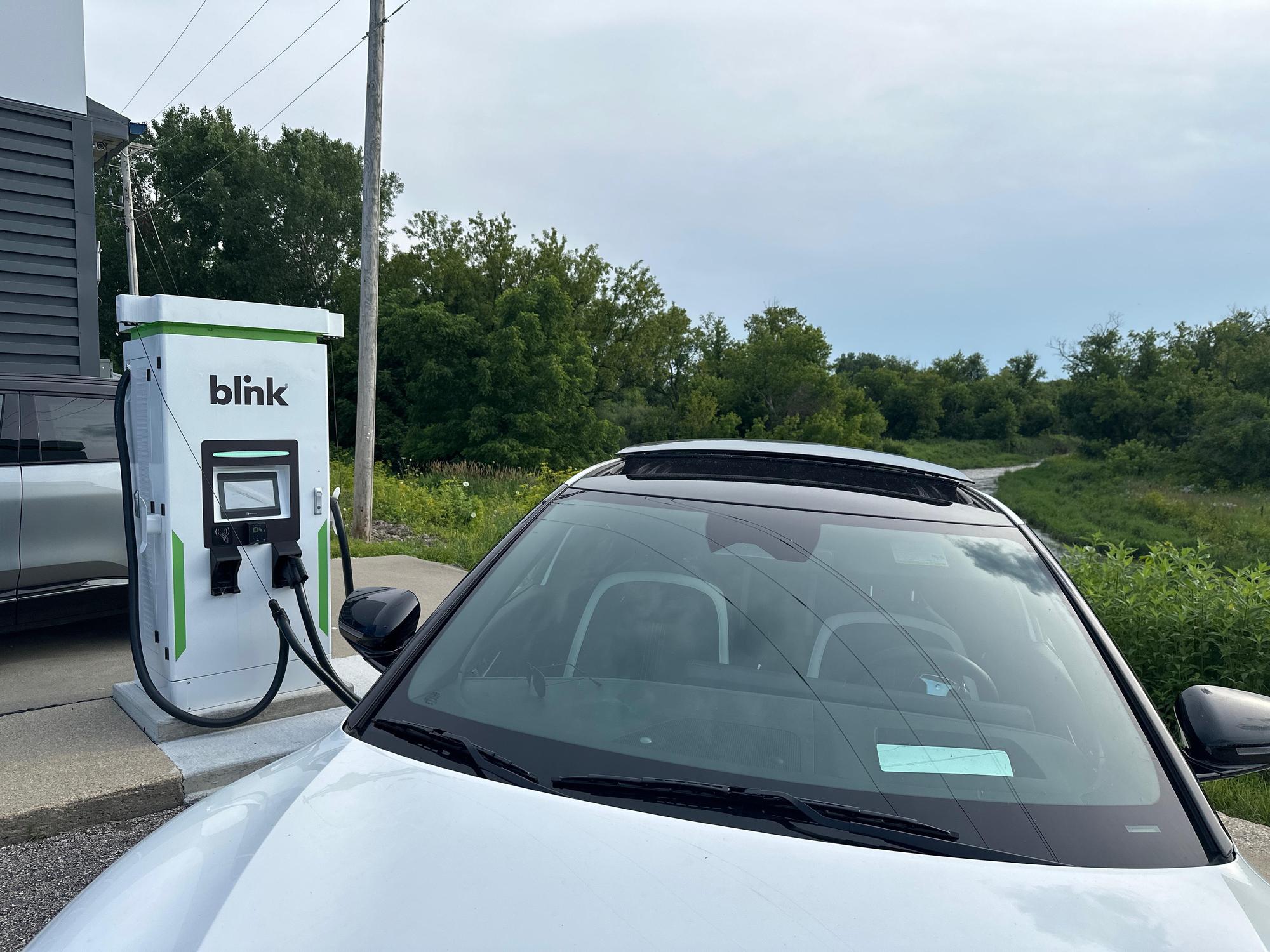 Decorah Chrysler Dodge Jeep Ram Decorah, IA EV Station