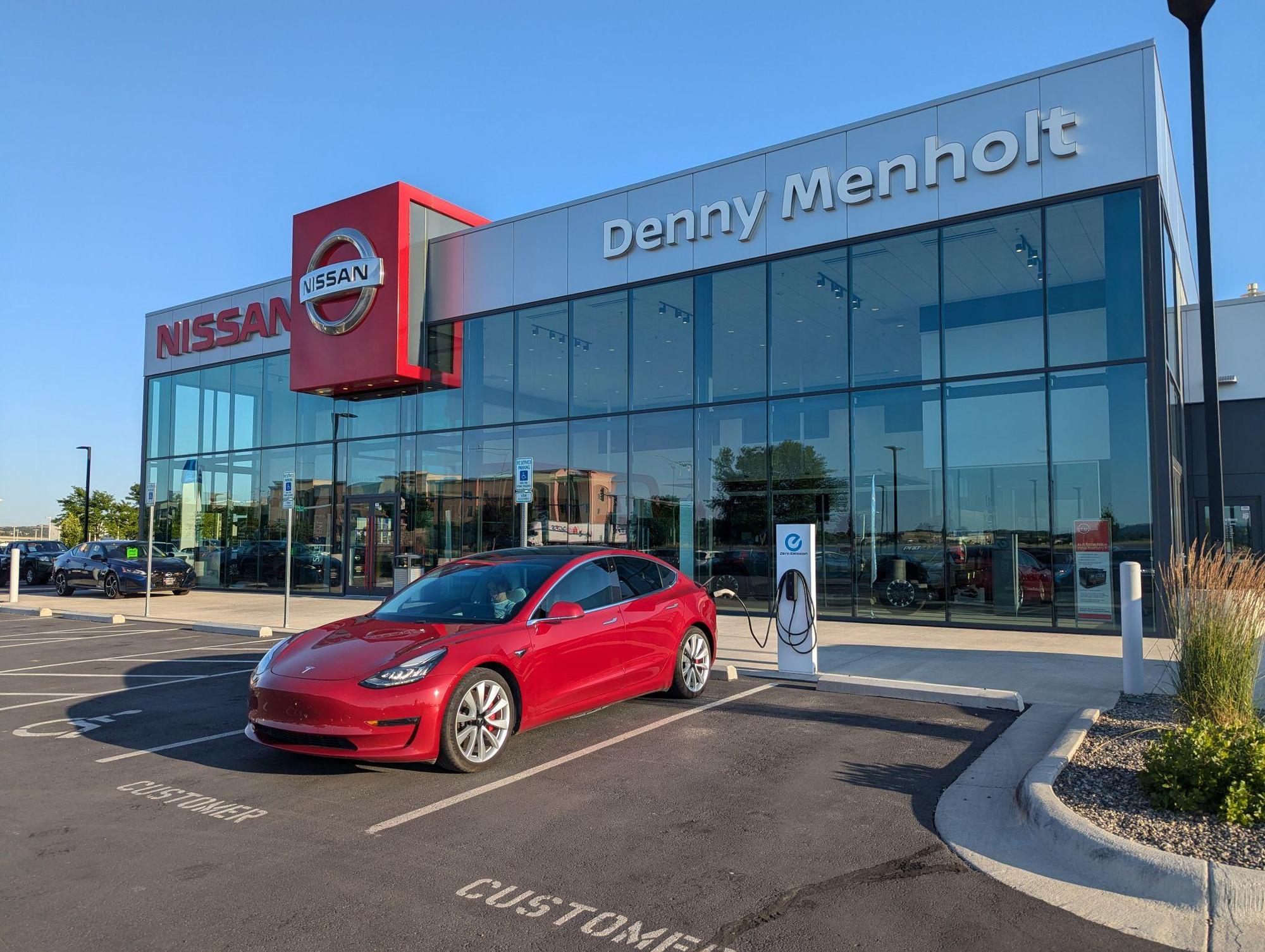 Denny Menholt Nissan Billings, MT EV Station