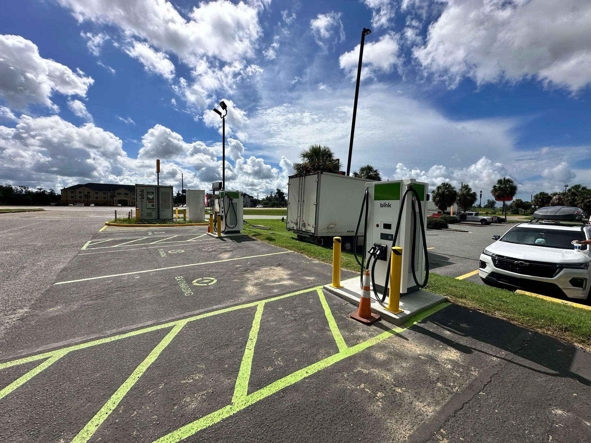 Waffle House Soon) Marianna, FL EV Station