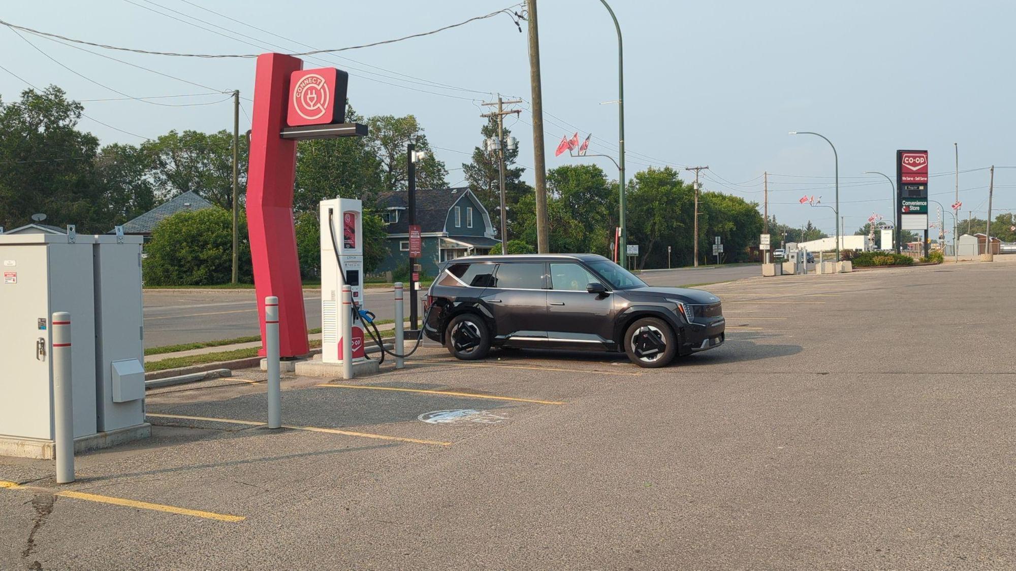 Valleyview Coop Virden Food Store Virden, MB EV Station