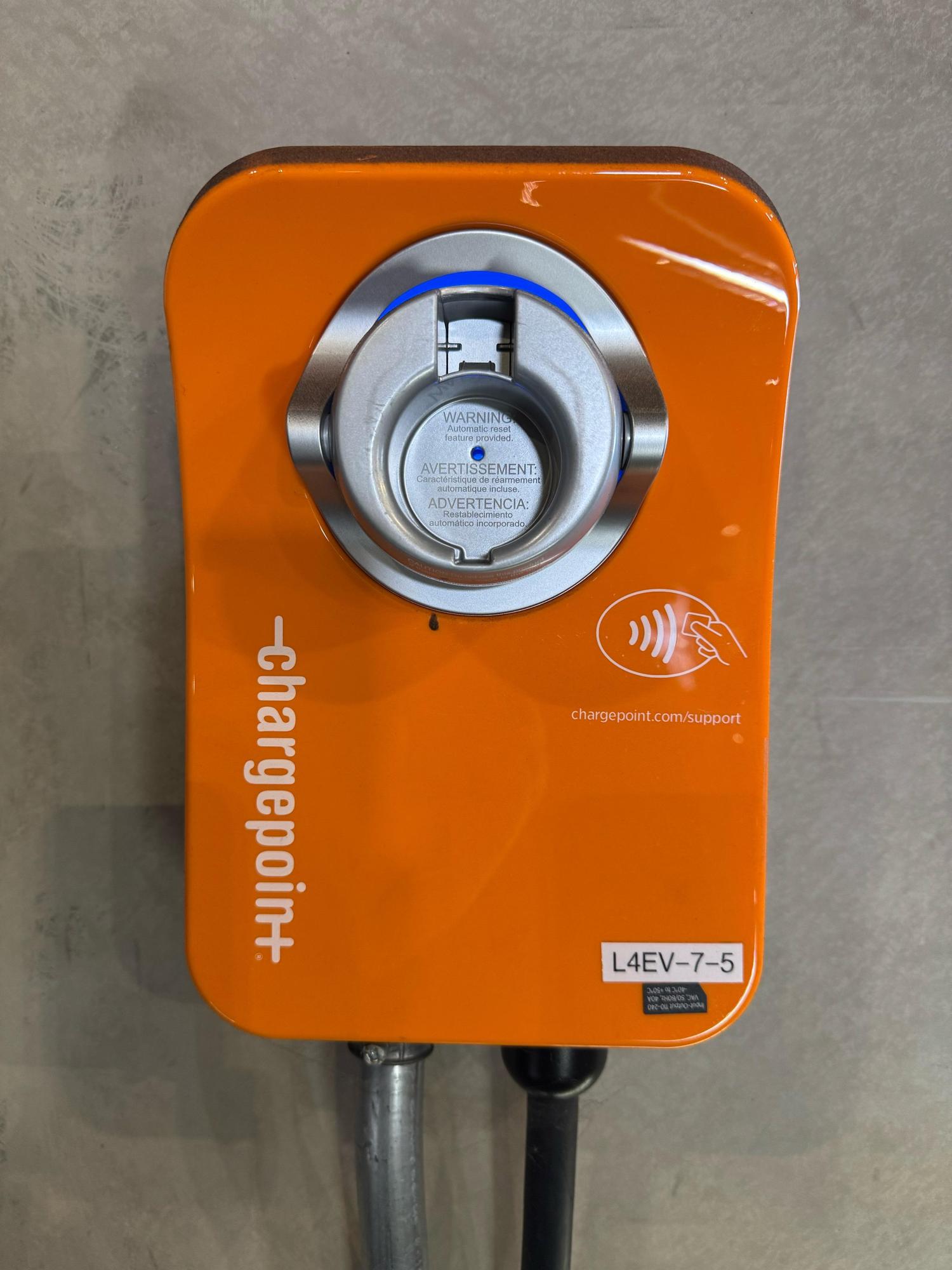 nissan-of-downtown-la-los-angeles-ca-ev-station