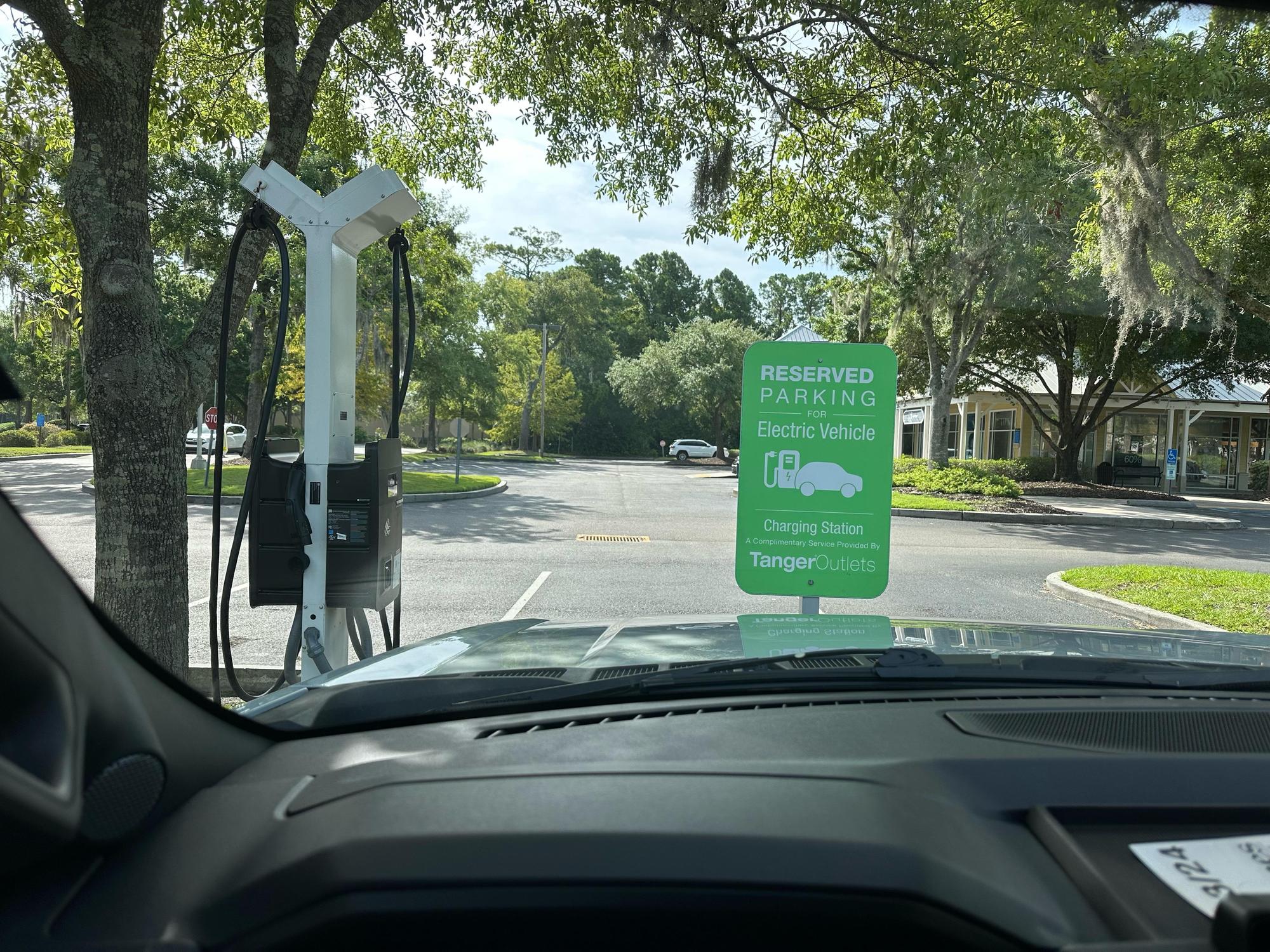 Tanger Outlets West (2) Bluffton, SC EV Station