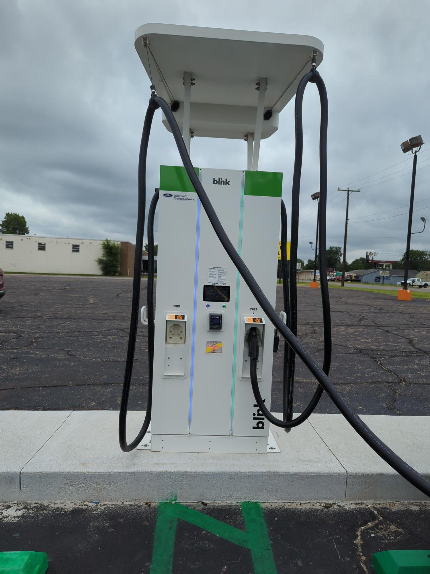 Campbell Ford Niles, MI EV Station