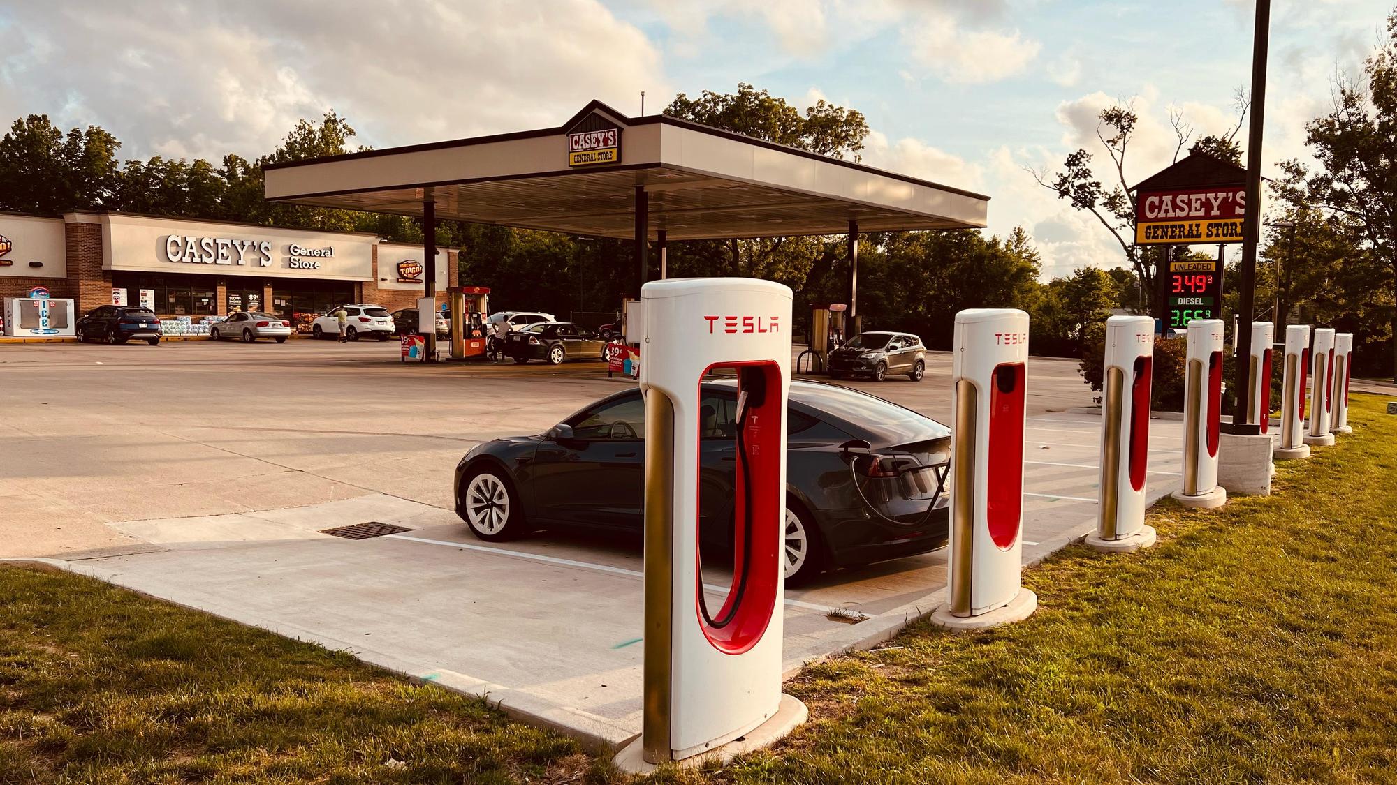 Casey's Veedersburg, IN EV Station