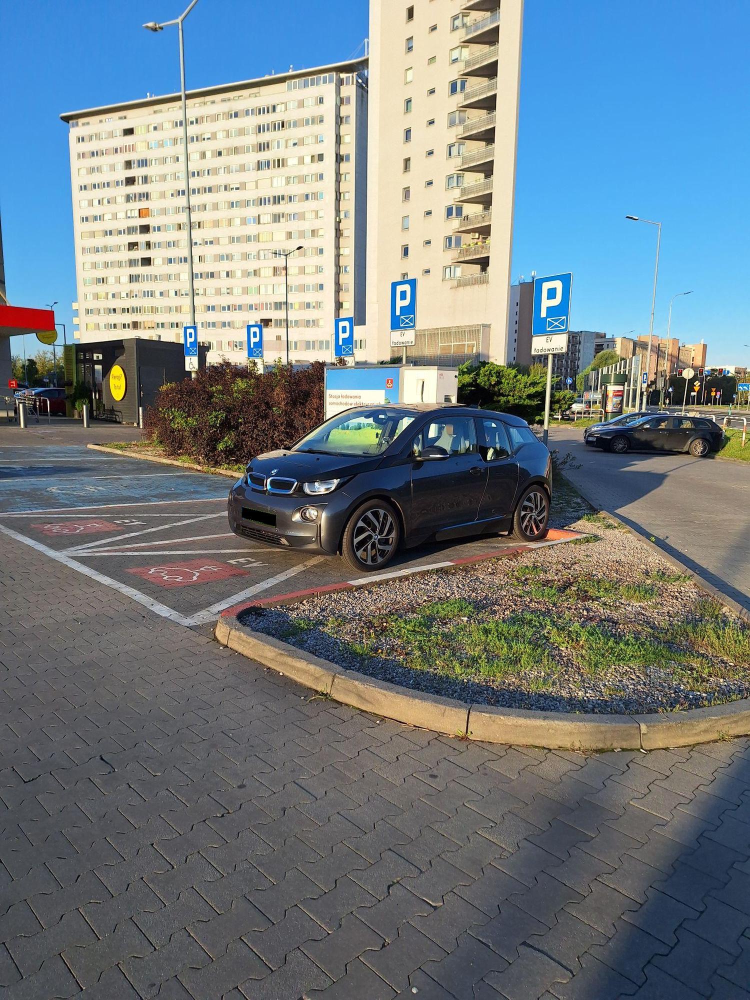 Kaufland Kraków Bratysławska | Kraków, Województwo małopolskie | EV Station