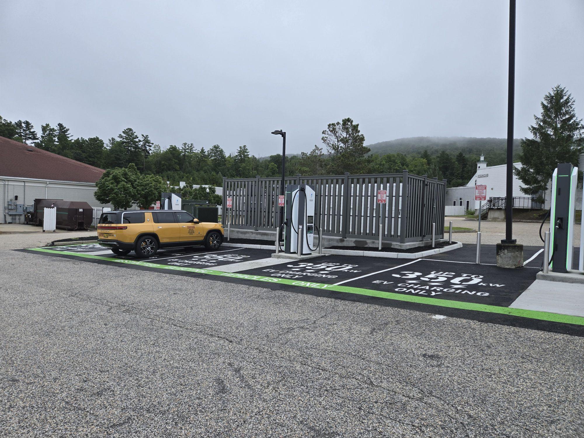 Lee Premium Outlets - North Lot | Lee, MA | EV Station