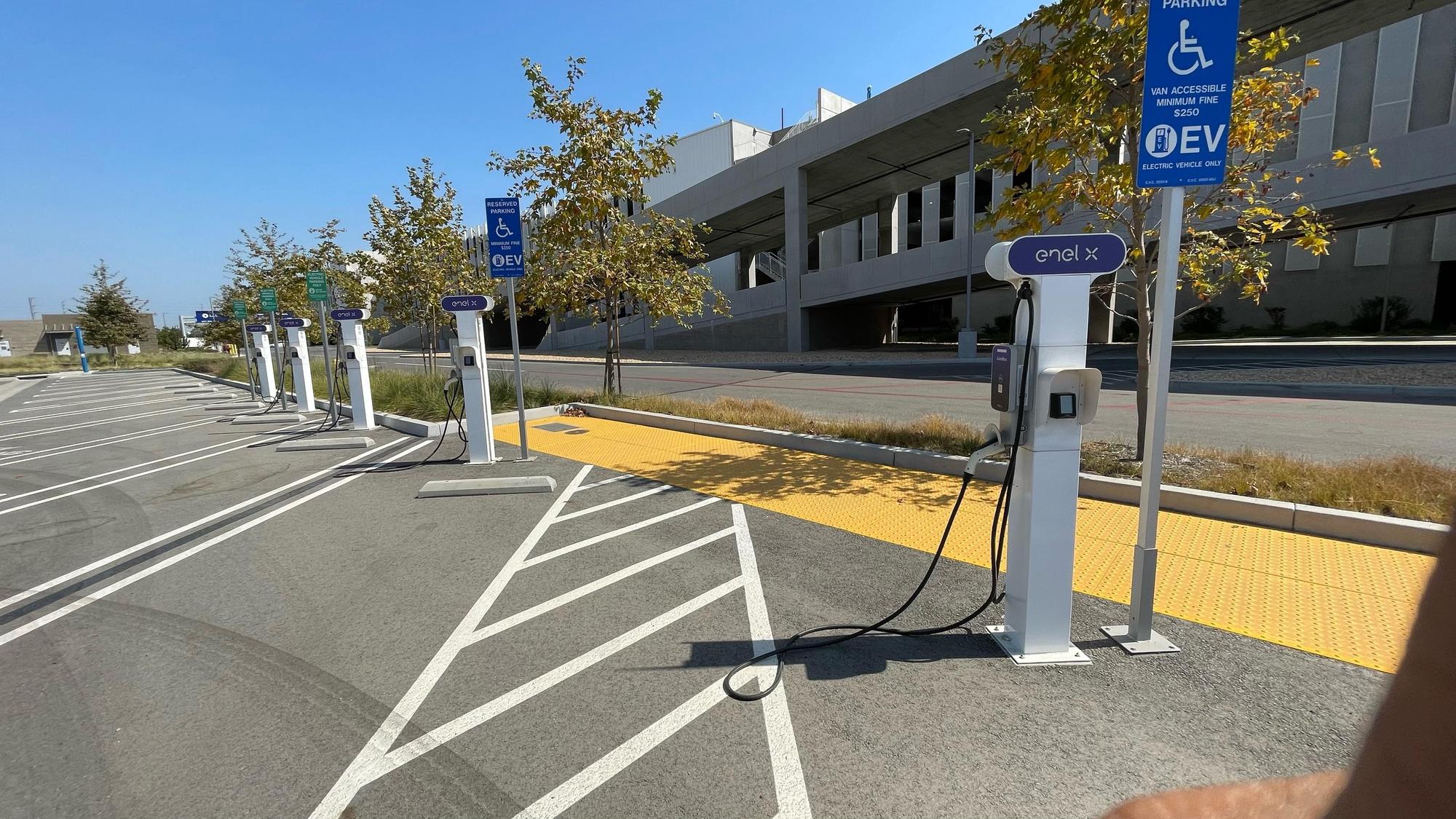 LAX Rental Car Center - Visitor Parking (Coming Soon) | Los Angeles, CA ...