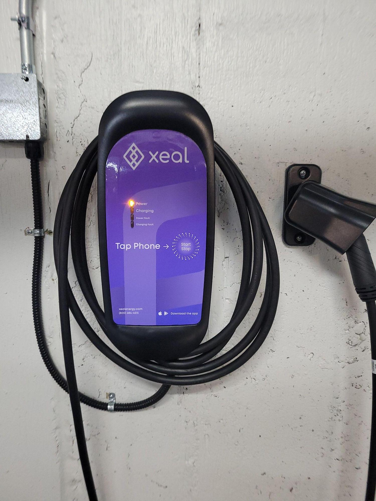 Alexandria Professional Center Alexandria, VA EV Station