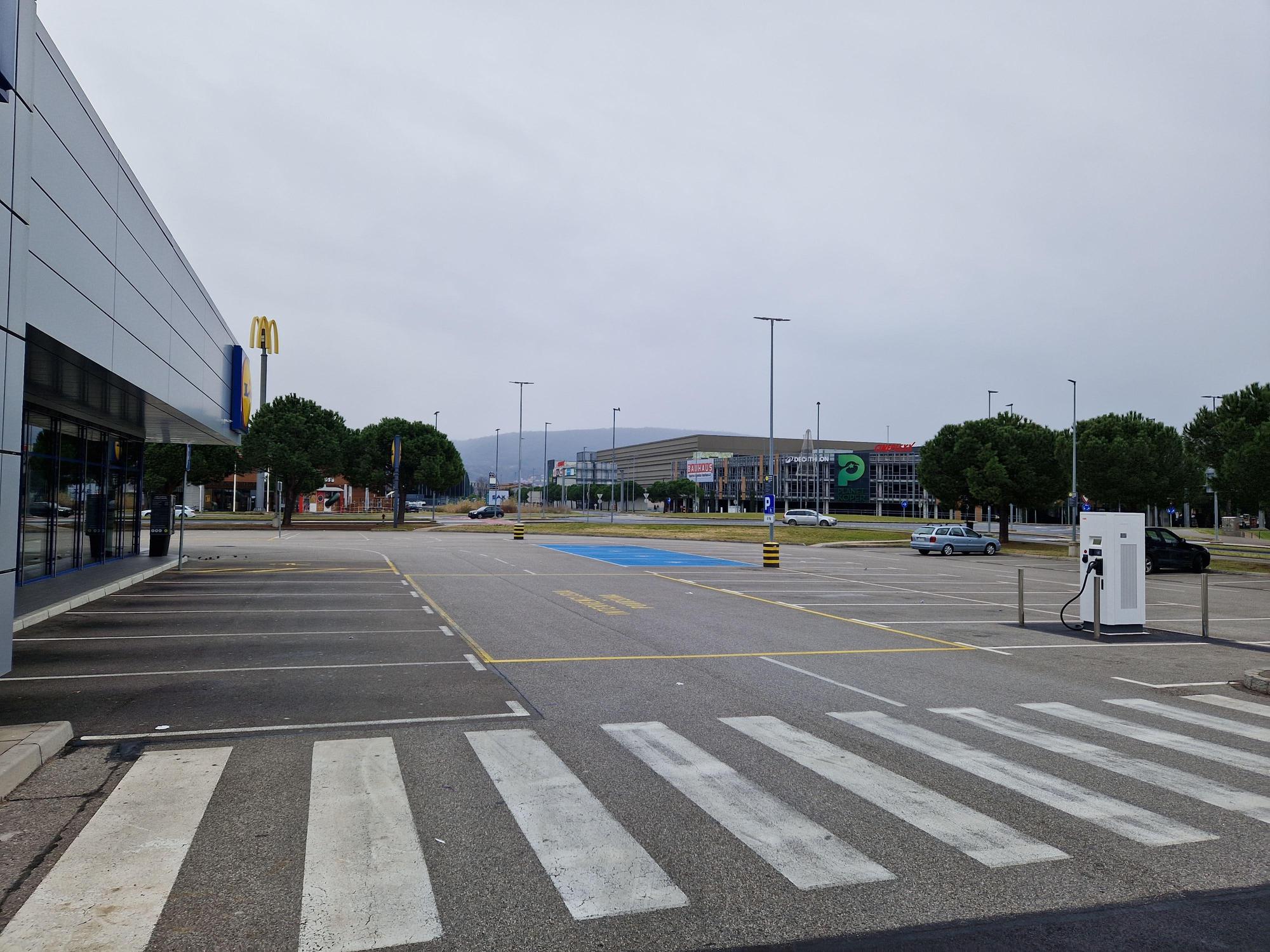 Lidl Koper | Kolodvorska cesta 5, 6000 Koper, Slovenia | EV Station