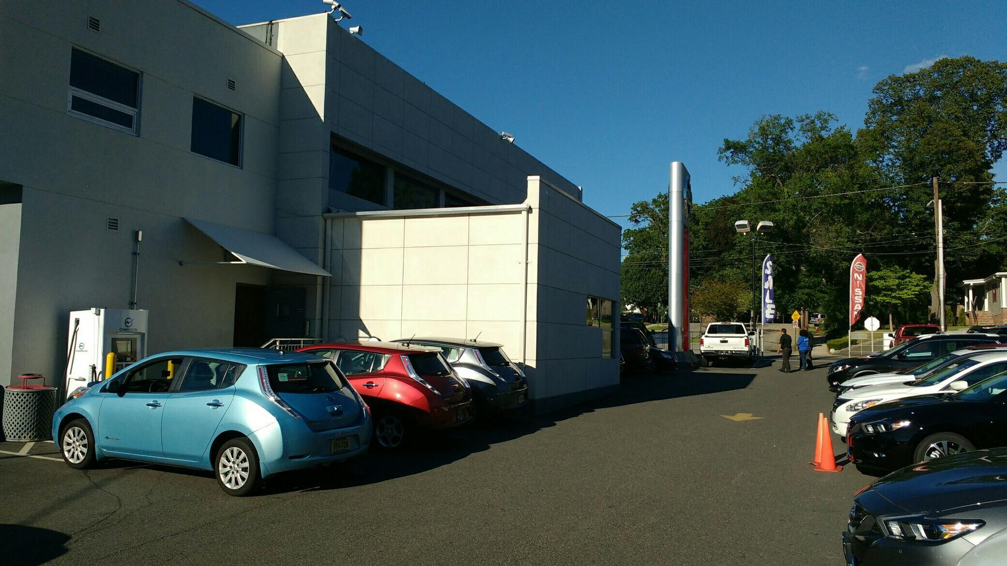 Lynnes Nissan City Bloomfield, NJ EV Station