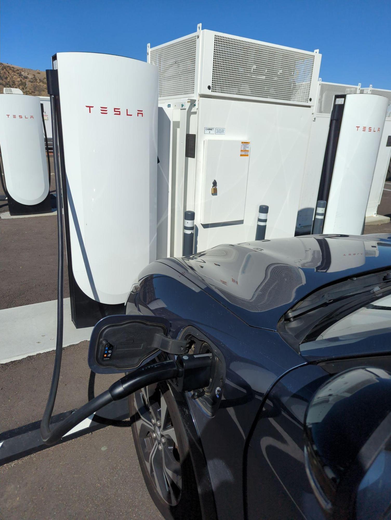 51526 Ralphs Ranch Rd | Lebec, CA | EV Station
