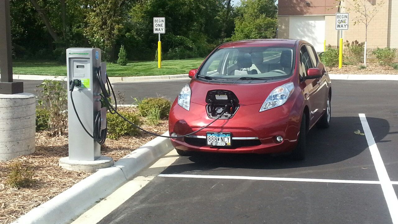 goodwill-cambridge-mn-ev-station
