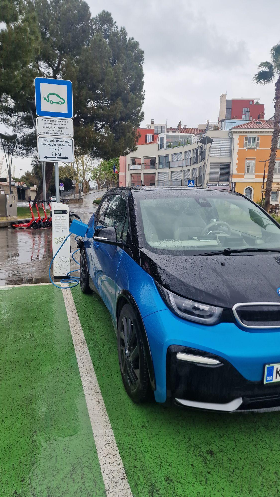 Pomol Koper | Ukmarjev trg 5, 6000 Koper - Capodistria, Slovenia | EV ...