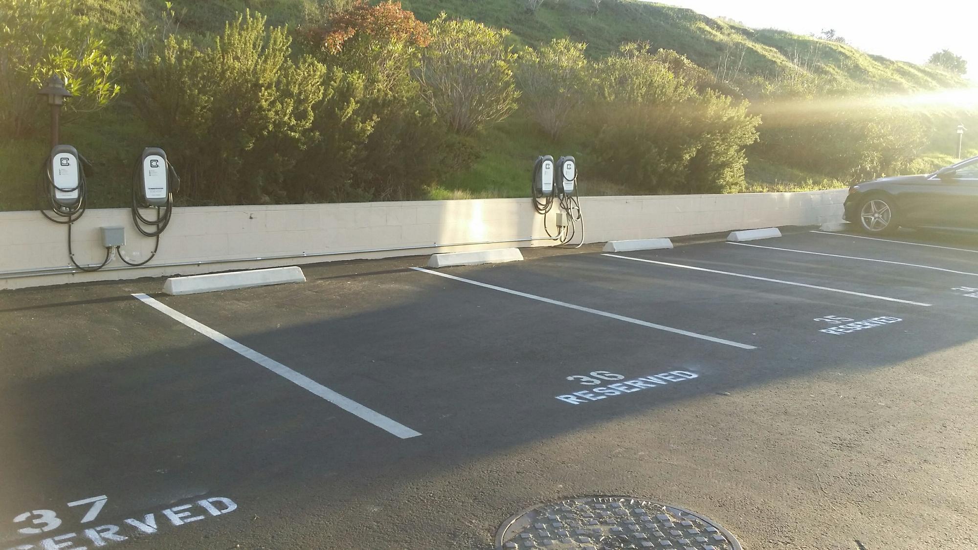 Preserve At Marin Apartment Homes Corte Madera, CA EV Station