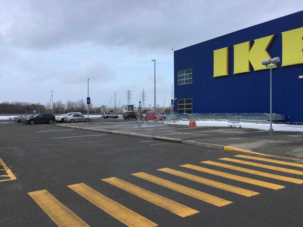 IKEA Montréal Front Lot Montréal, QC EV Station