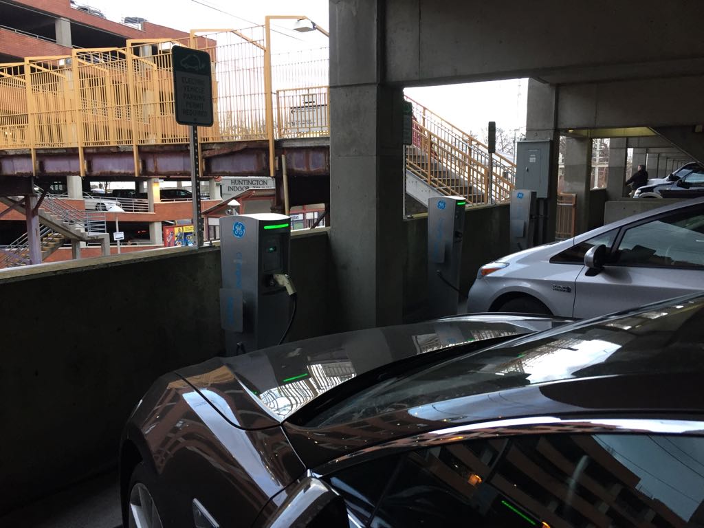 Huntington Station South Parking Garage | PlugShare