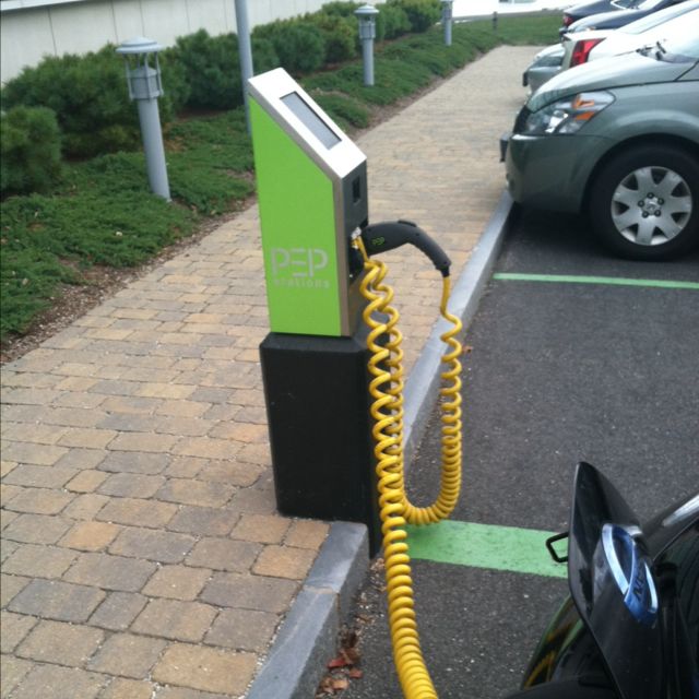 Hubbell Incorporated Shelton, CT EV Station