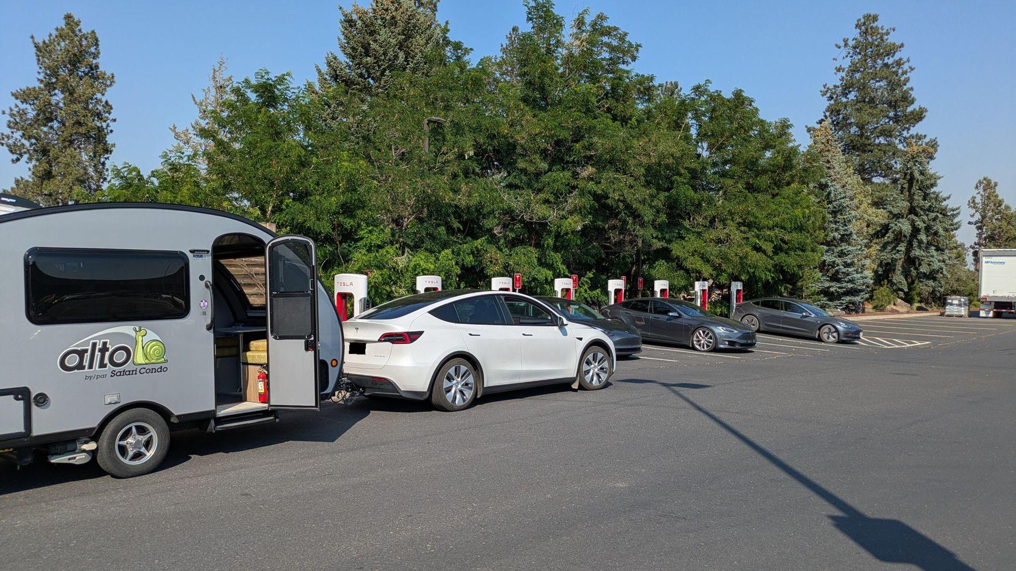 Fred Meyer Bend | Bend, OR | EV Station