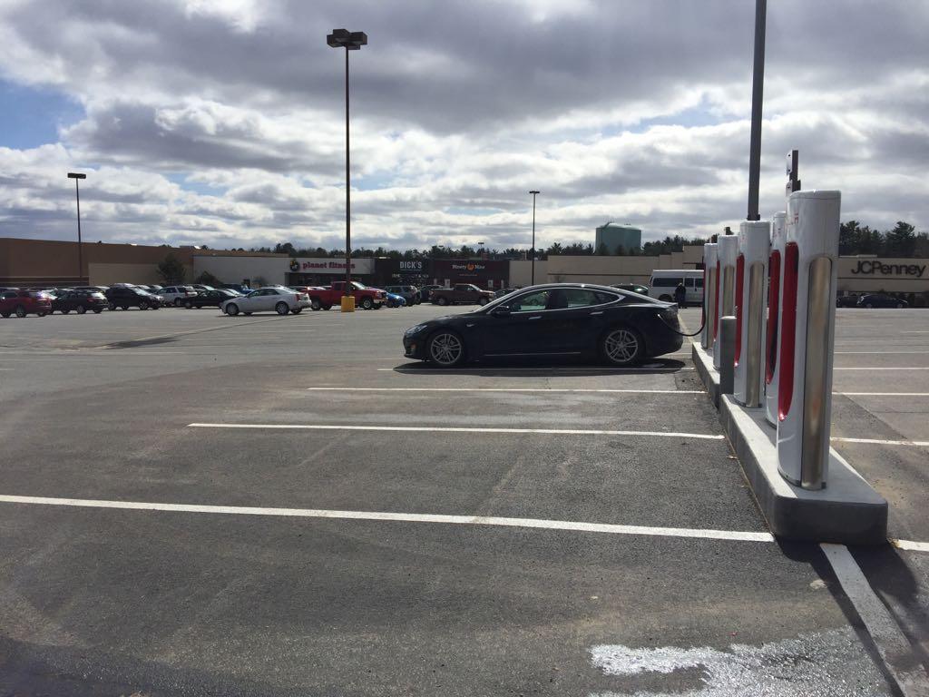 Aviation Mall Queensbury, NY EV Station