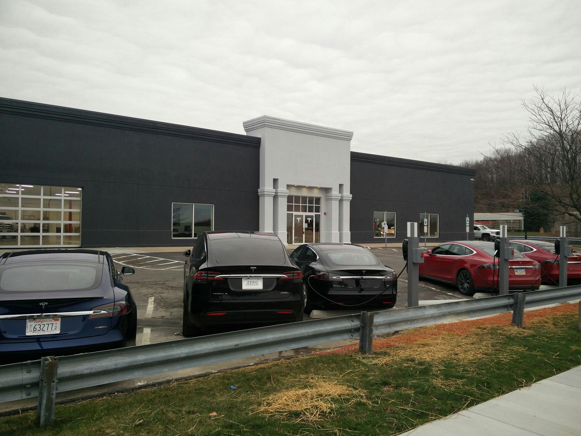 Tesla Service Center Wexford, PA EV Station