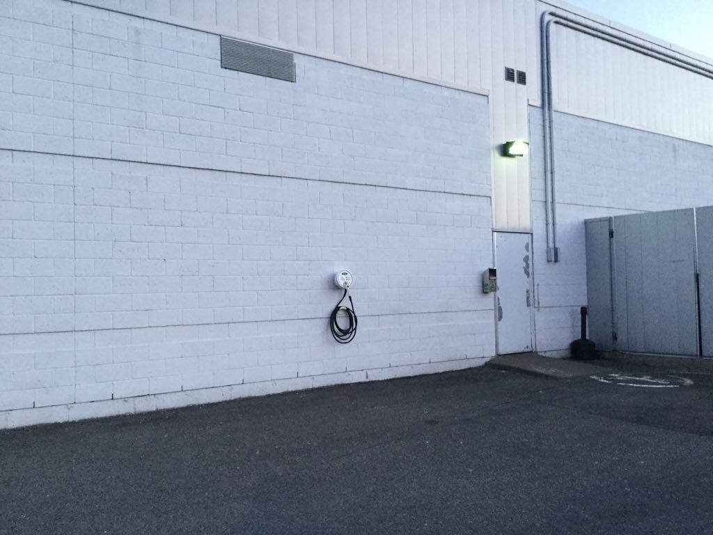 West Island Ford Lincoln DollarddesOrmeaux, QC EV Station