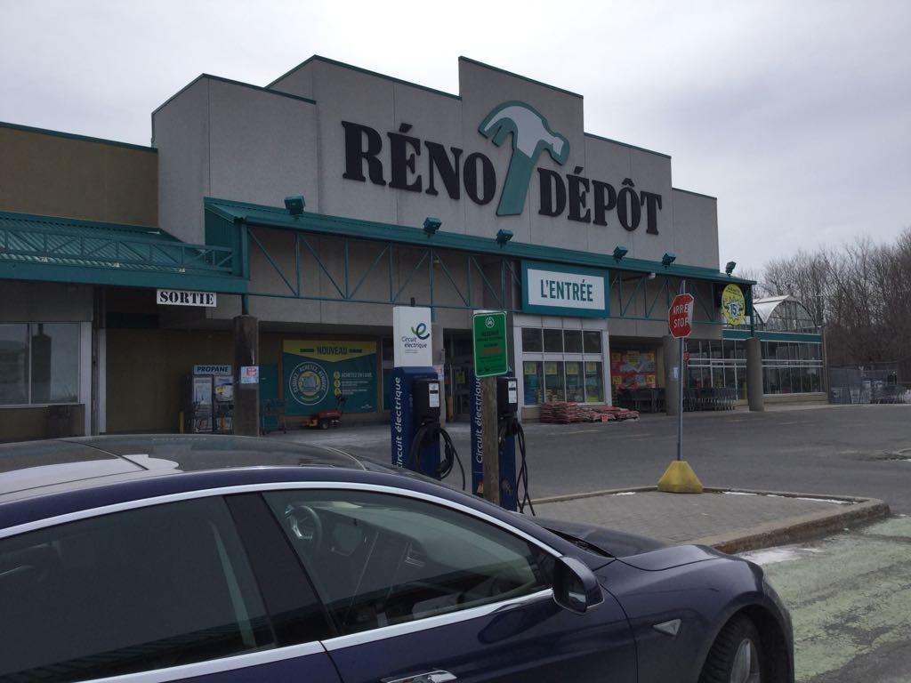 Réno Dépôt Pointe Claire PointeClaire, QC EV Station