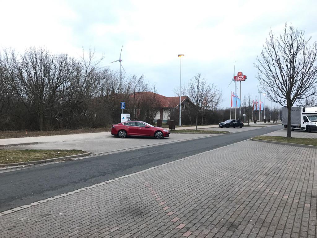 Tank & Rast Raststätte Osterfeld West | Teuchern, SA | EV Station
