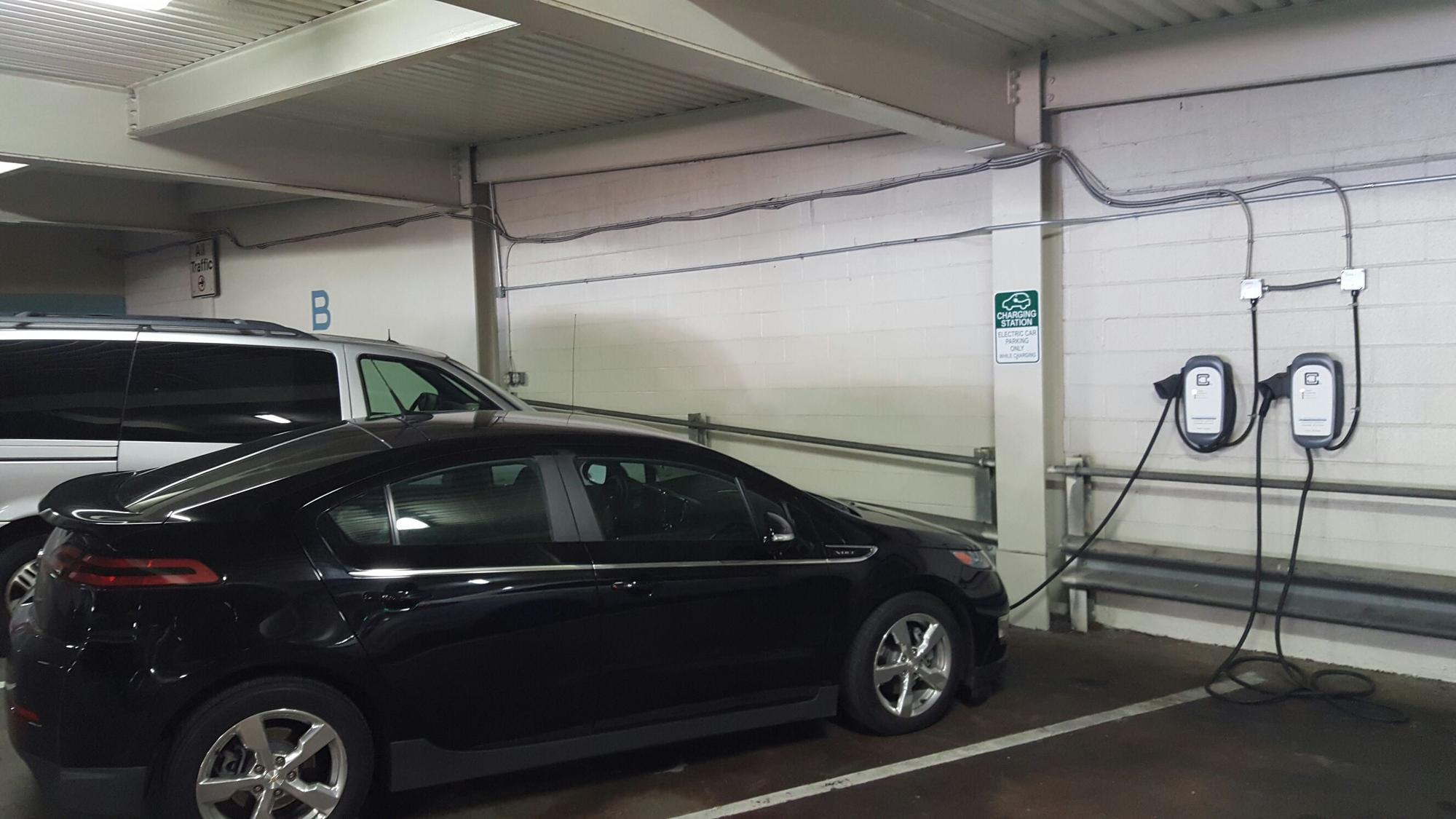 402 N Cherry Street Parking Garage WinstonSalem, NC EV Station