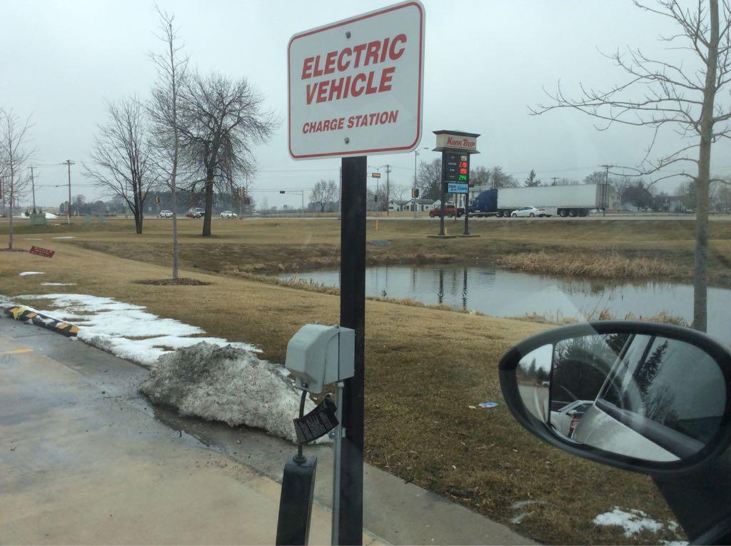 Kwik Trip Janesville, WI EV Station